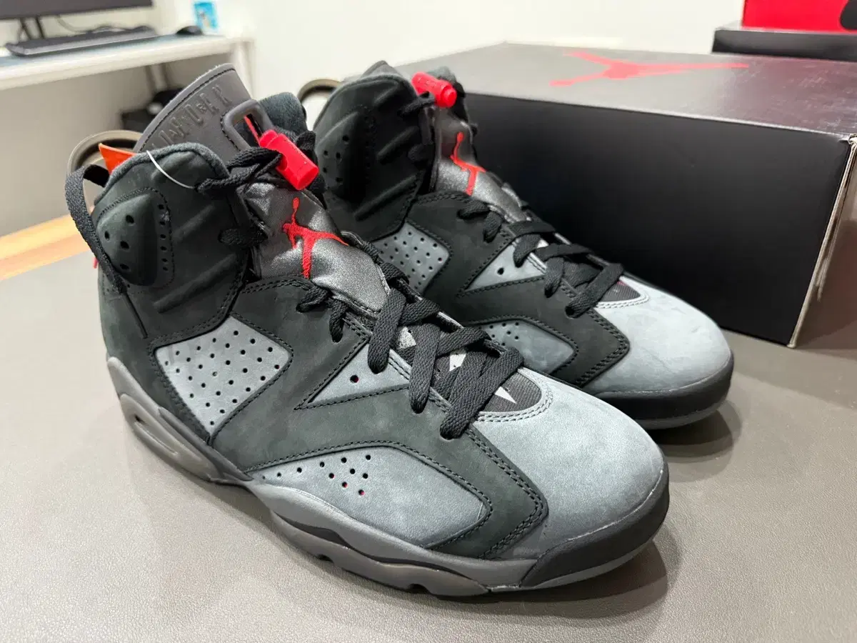 Jordan 6 x Paris Saint-270사이즈 새상품 판매합니다